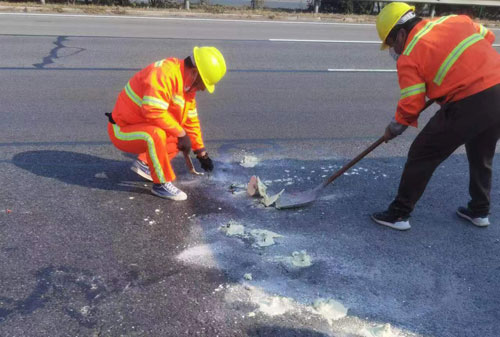 延寿公路下沉注浆加固